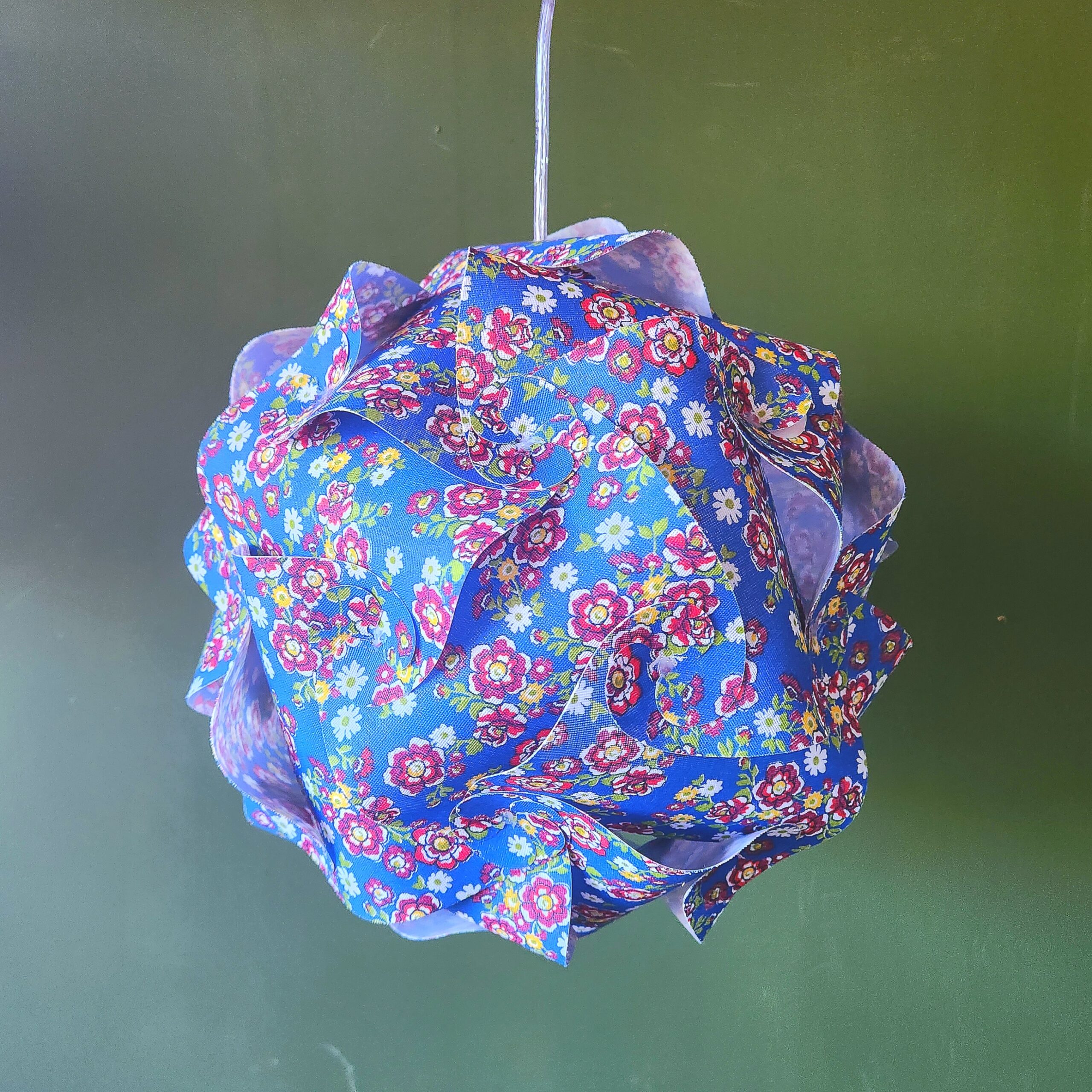 luminaria_chita_bola_tecido_origami_colorida_tecido_pendente (2)