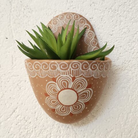 Vasinho de Parede Cerâmica Jequitinhonha P – Marrom