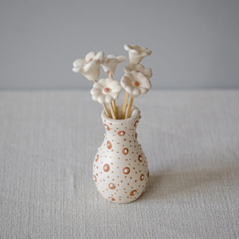 Vasinho Cerâmica Jequitinhonha Branco com Florzinhas (PP)
