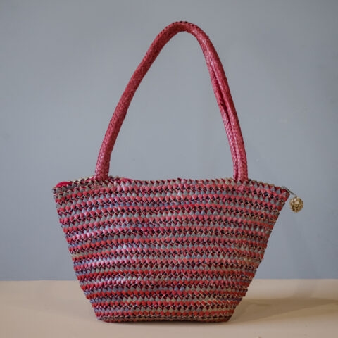Bolsa de palha vermelha