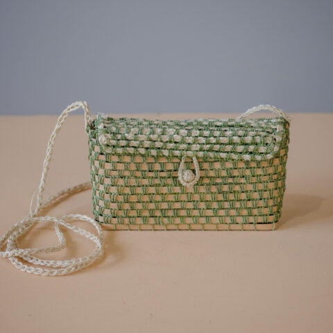 Bolsa indígena Guarani de mão