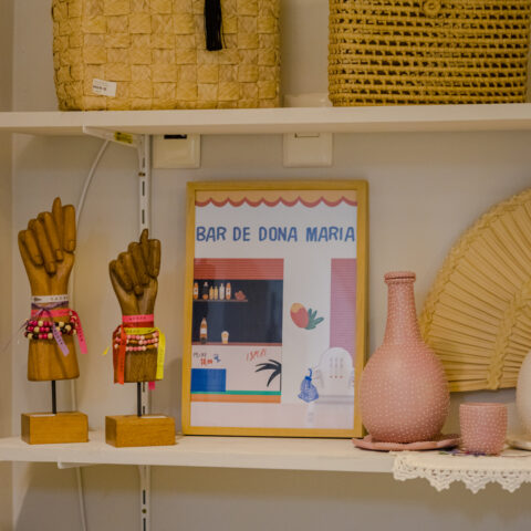 Quadro Print Bar de Dona Maria da Vila Buriti – Arielle Martins