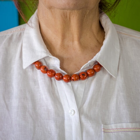 Colar com Bolinhas de Jarina – Laranja