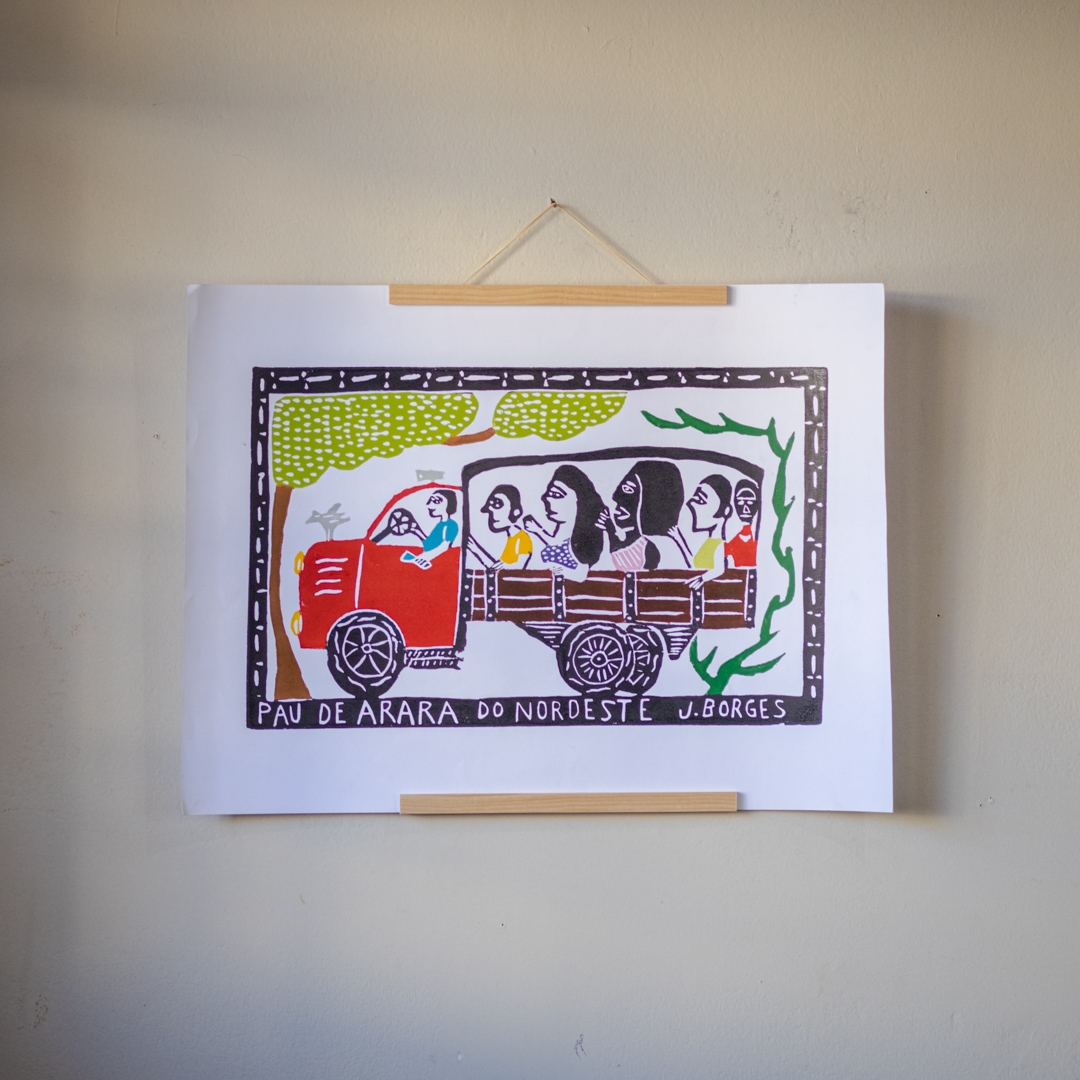 Xilogravura_assinada_por_J._Borges_Pau_de_Arara_do_Nordeste_G_1.jpg