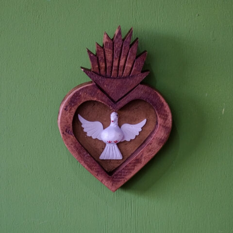 Espirito Santo Coração Vazado Madeira