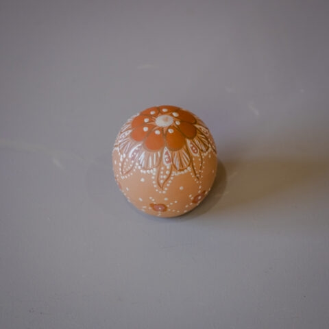 Bola Decorativa Cerâmica Jequitinhonha P – Bege