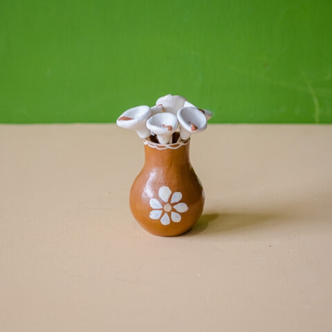 Vasinho copo de leite Cerâmica Jequitinhonha – M