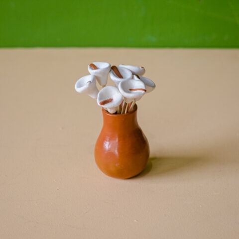 Vasinho copo de leite Cerâmica Jequitinhonha – P