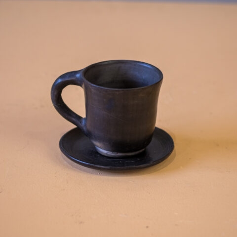 Caneca de Cerâmica com Pires – Preta