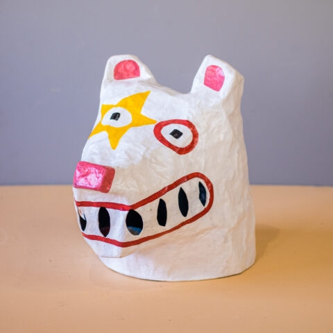 Máscara em Papel Machê La Ursa