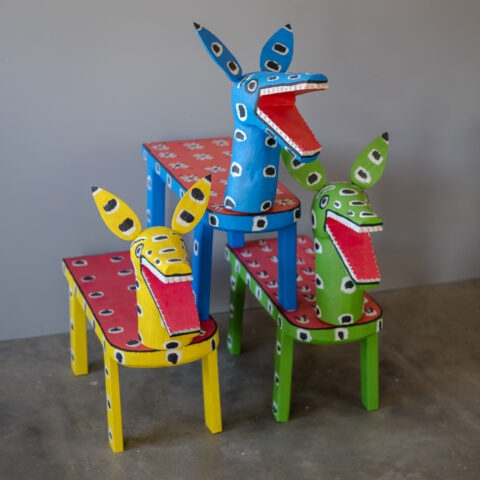 Banco em madeira Cícero Ferreira – amarelo