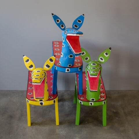 Banco em madeira Cícero Ferreira – azul