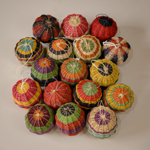 Bola Pendente de Palha (unidade)