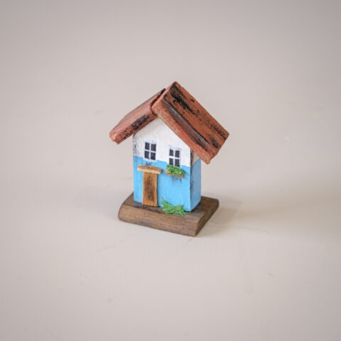 Casinha de Madeira Branca e Azul