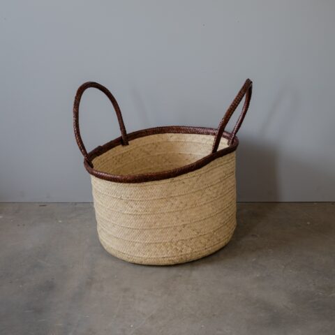 Cesto Redondo de Palha – Natural alça Marrom