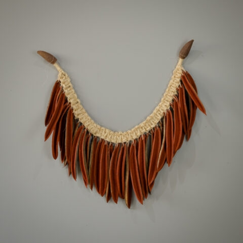 Colar Decorativo Sementes Ipe – Vermelho