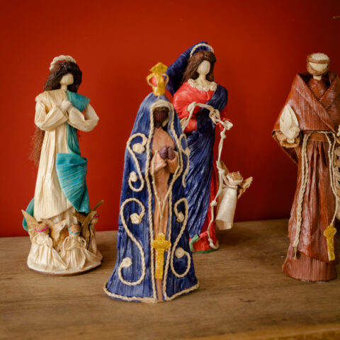 Escultura em palha de milho – Nossa Senhora da Conceição