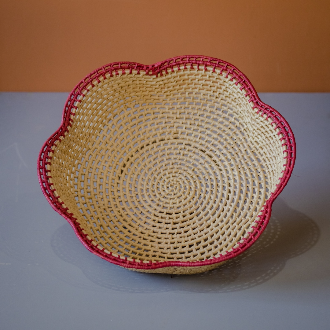 Fruteira_de_palha_de_CarnaC3BAba_Vermelha_1.jpg