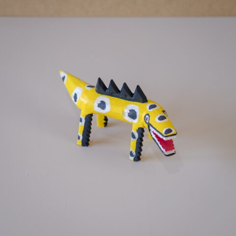 Lagarto em madeira Cícero Ferreira – amarelo (M)