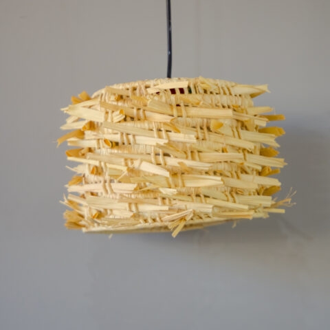 Luminária de Palha de Tucumã Espetada