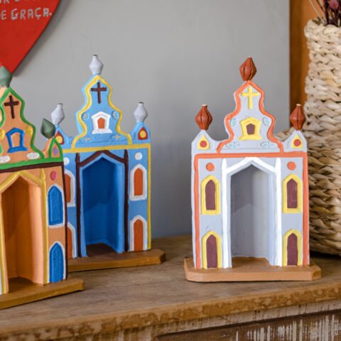 Oratório de Cerâmica Cinza Leonildo