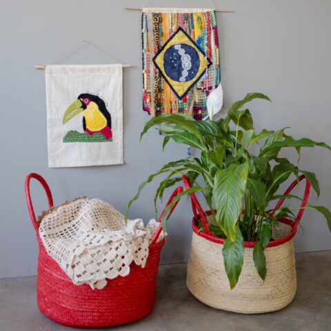 Pano bordado de parede – Tucano Bico Verde