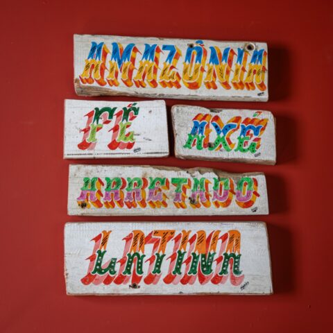 Placa de Madeira Arretado