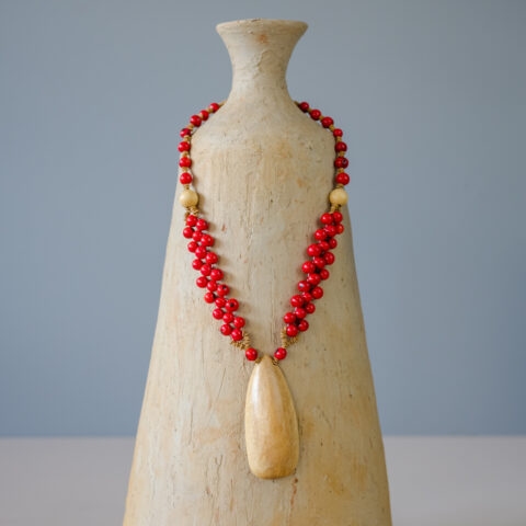 Colar Açaí e Pingente de Madeira – Vermelho
