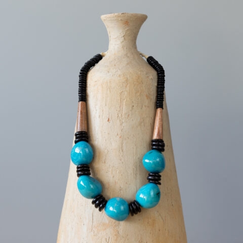 Colar de Jarina com Coco – Azul Royal