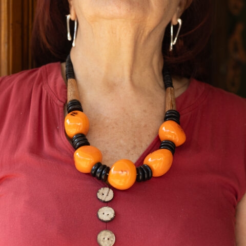 Colar de Jarina com Coco – Laranja