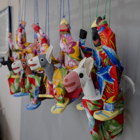 Marionete Cavalinho Branco Mestre Miro