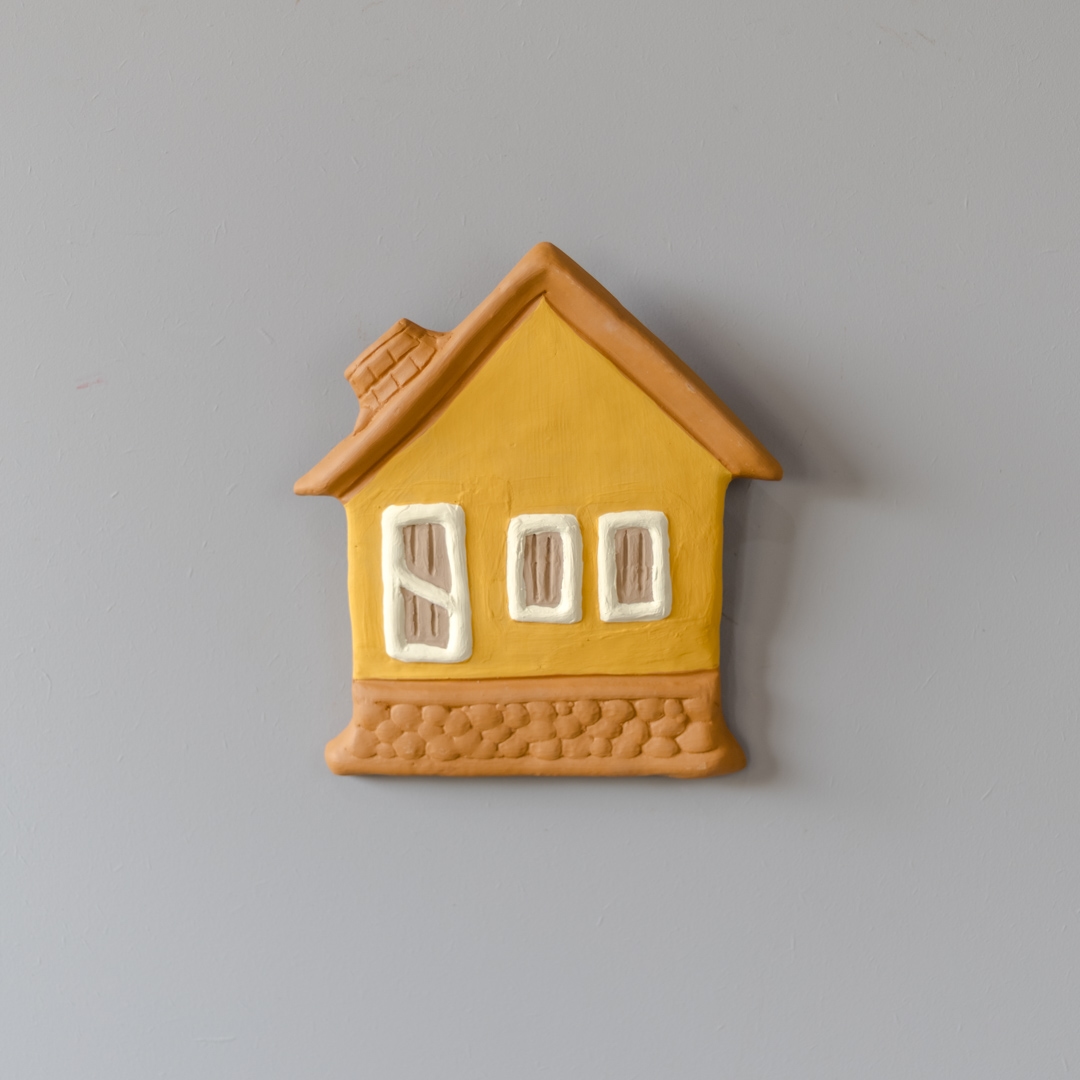 Casinha_de_CerC3A2mica_de_Parede_G_Amarelo-1.jpg