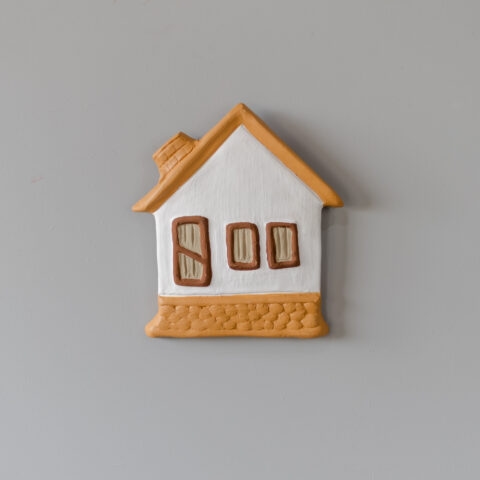 Casinha de Cerâmica de Parede (G) – Branco