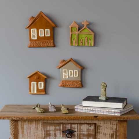 Casinha de Cerâmica de Parede (G) – Marrom