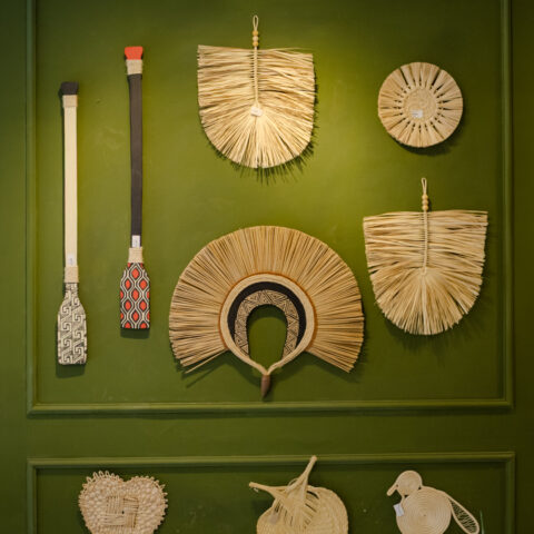 Cocar Decorativo Palha e Sisal – Grafismos