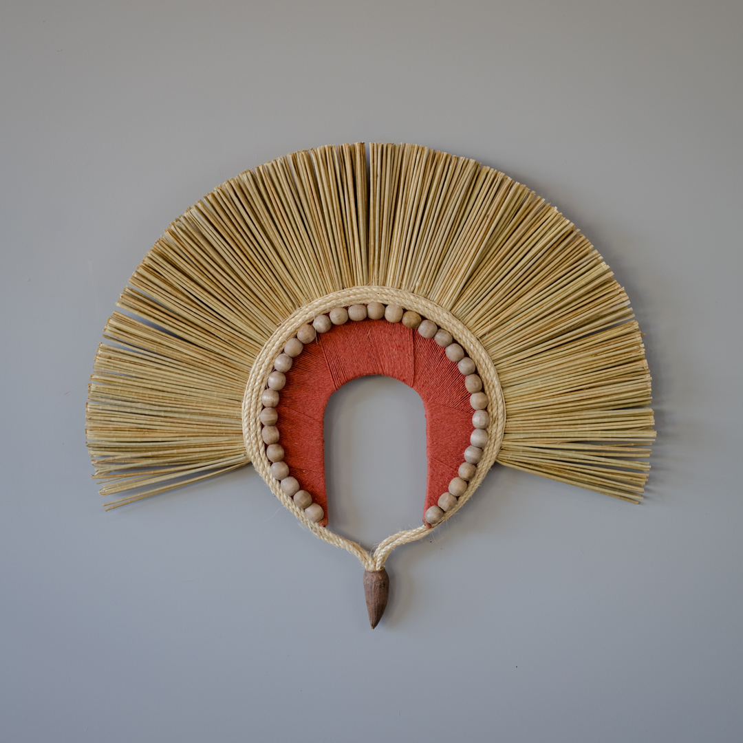 Cocar_Decorativo_Palha_e_Sisal_Vermelho-1.jpg