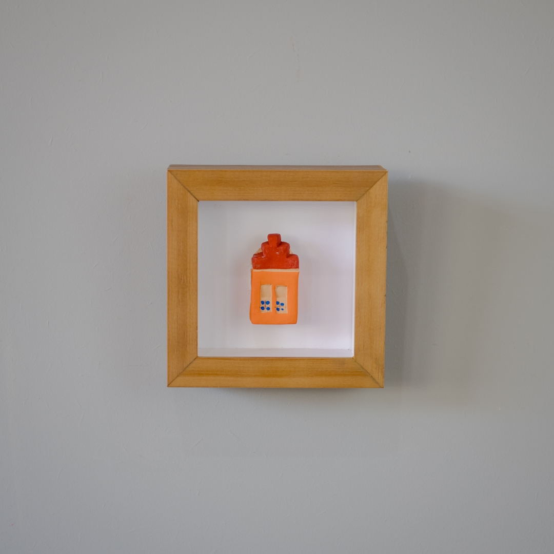Quadro_Casinha_de_CerC3A2mica_Laranja-1-1.jpg