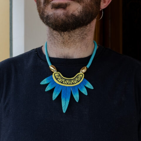 Colar Pingente de Miriti – Cocar Azul