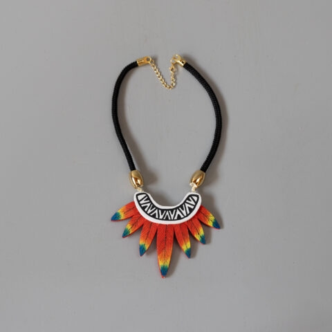 Colar Pingente de Miriti – Cocar Vermelho