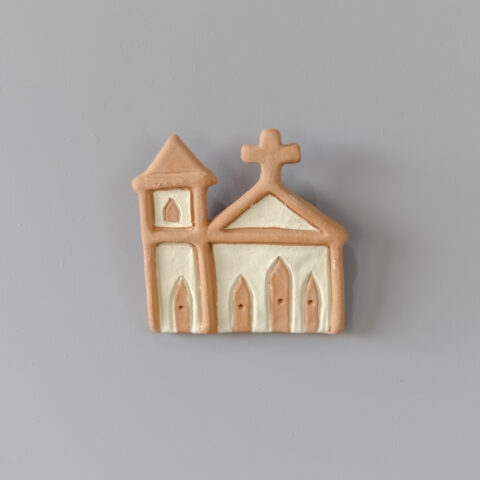 Igrejinha de Parede em Cerâmica Marfim – Família Nazaré