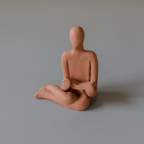 Leitura – Escultura em Cerâmica Família Nazaré