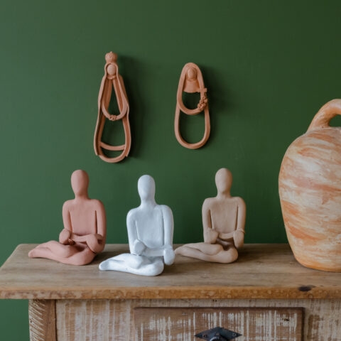 Leitura – Escultura em Cerâmica Família Nazaré