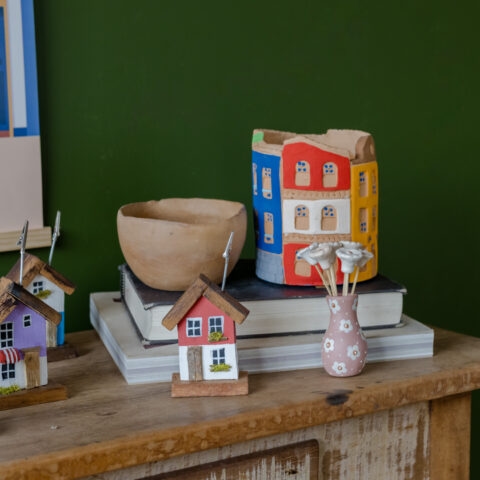 Cachepô em Cerâmica Casinhas Açorianas (M)