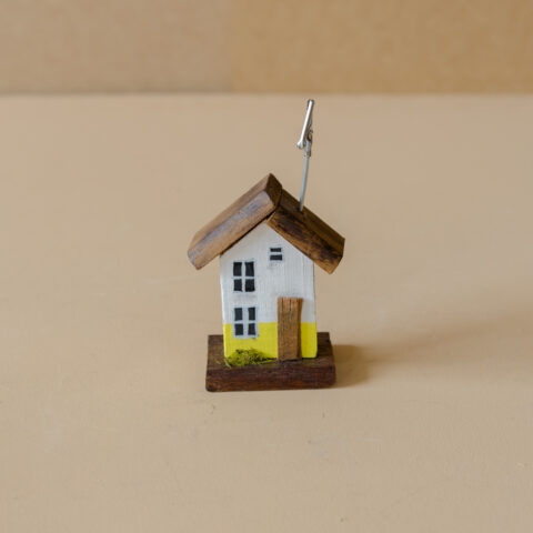 Porta-Recados Casinha em Madeira Amarelo e Branco