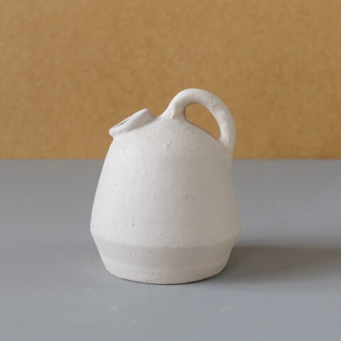 Jarrinho Bojudo em Cerâmica Branca (P) – Família Nazaré