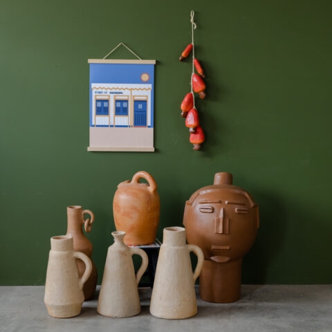 Jarro Decorativo em Cerâmica Natural – Família Nazaré