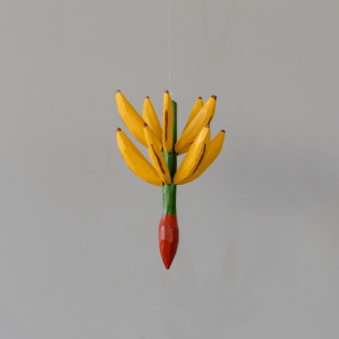 Mini Cacho de Banana Amarela em Madeira Caiçara (PP)