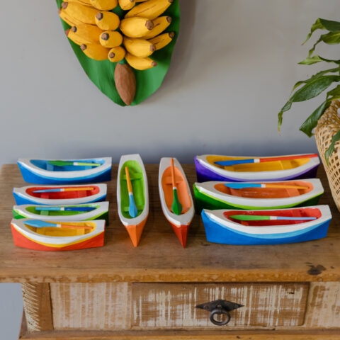 Mini Canoa com Remo em Madeira Caiçara (G2)