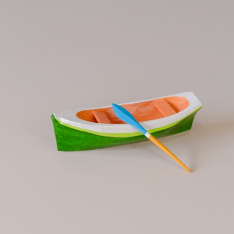 Mini Canoa com Remo em Madeira Caiçara (G3)