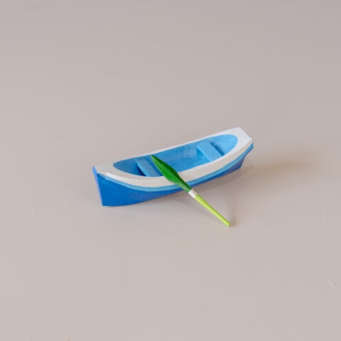 Mini Canoa com Remo em Madeira Caiçara (P2)